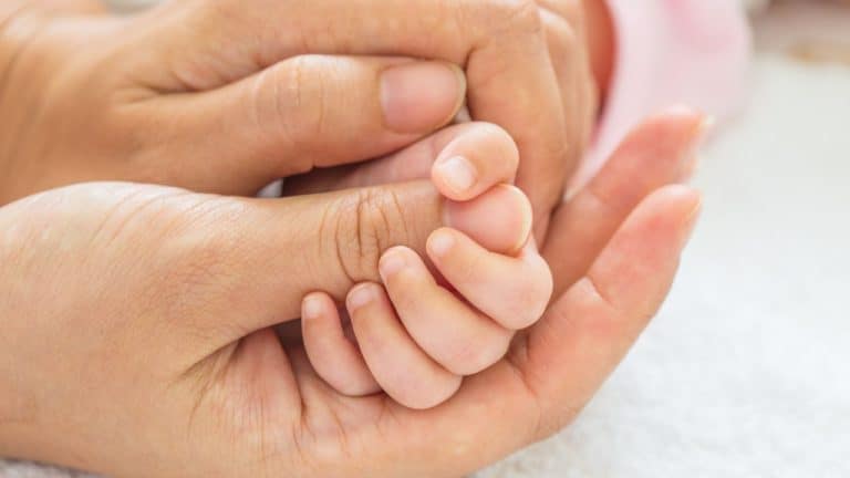 The Ultimate Guide on How to Clean Your Baby’s Nails